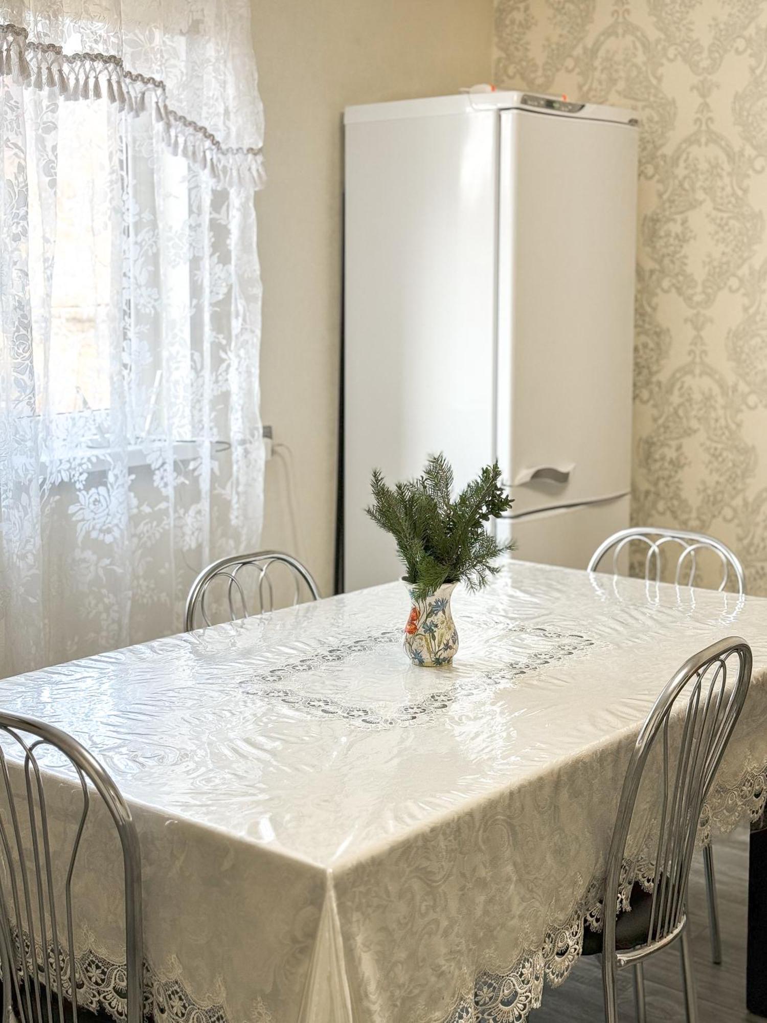 Софія Yasinia Bagian luar foto